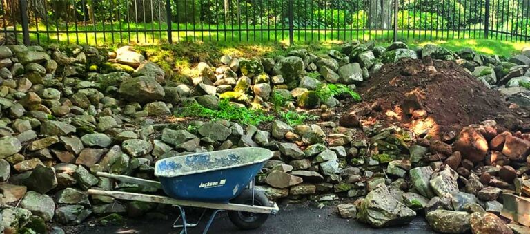 Retaining wall construction in Bergen County, NJ by Super Green Landscaping - photo 1 of 6