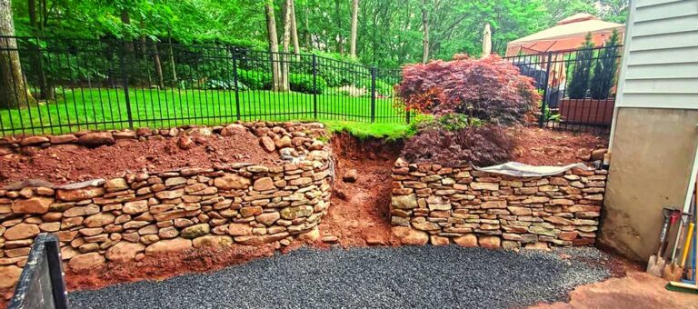 Retaining wall construction in Bergen County, NJ by Super Green Landscaping - photo 5 of 6